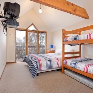 Апартаменты Square Bear Диннер-Плейн Экстерьер фото